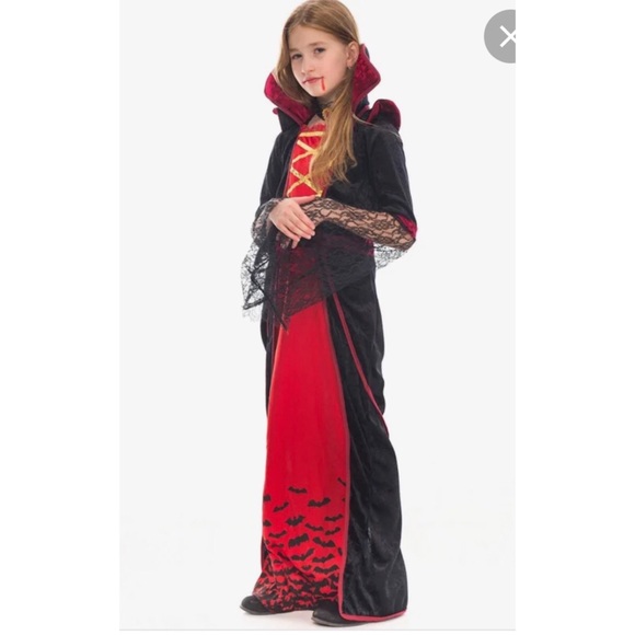 Vampira velveteen and lace black & red Halloween costume - Picture 2 of 16